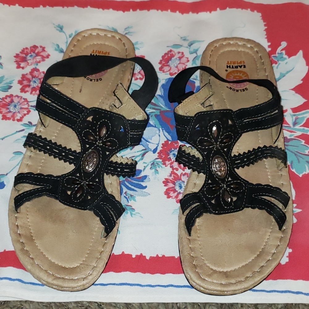 Earth Spirit Alli Cushioned Sandal Size 10